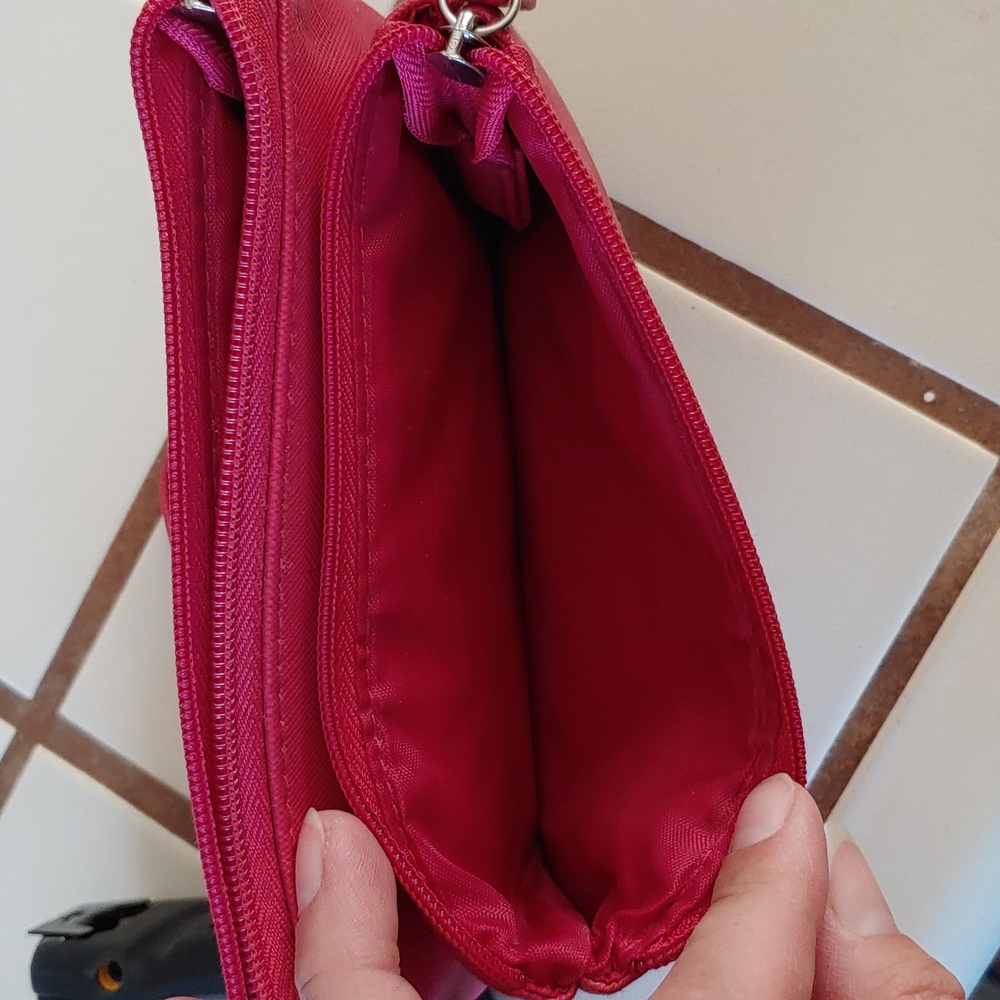 Safekeeper wristlet, dark pink. NEW - Picture 4 of 5